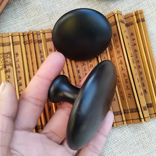 Gladde Paddenstoelvormige Gezichtsmassagesteen – Lava Basalt Hot Stone voor Spa Massage Therapie – Lichaams- en Gezichtsmassagesteen