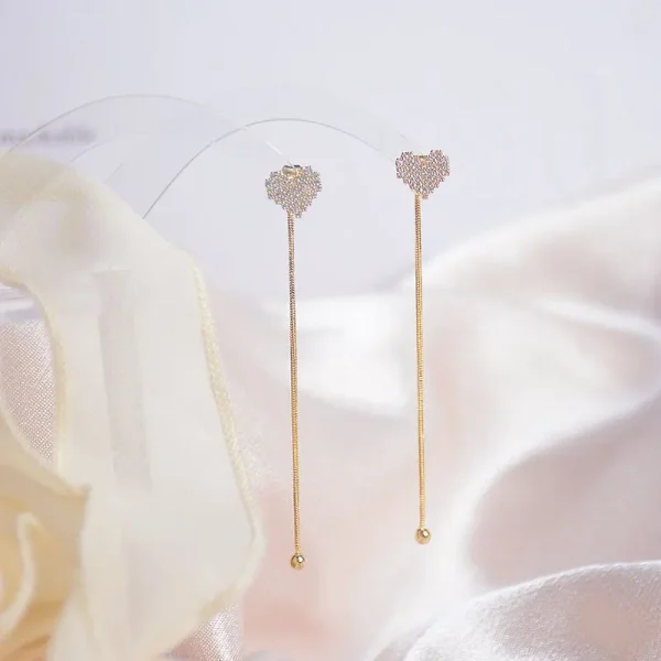 14K Gouden Oorbellen – Lange Hangers met Fijn Ingezette Zirkonia & Klein Hartje - Image 2