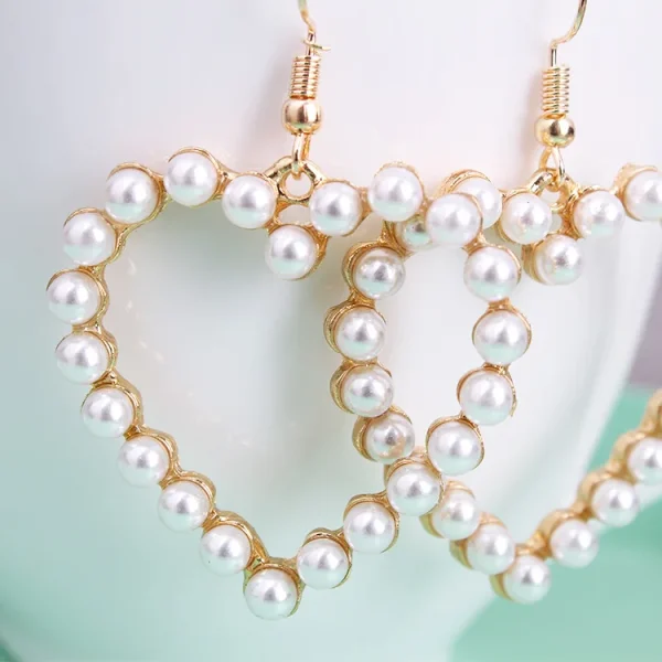 Gouden Oorbellen voor Vrouwen – Trendy Hanger met Hart, Simpel en Elegant - Image 8