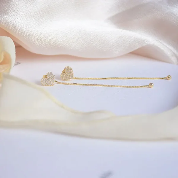 14K Gouden Oorbellen – Lange Hangers met Fijn Ingezette Zirkonia & Klein Hartje - Image 4