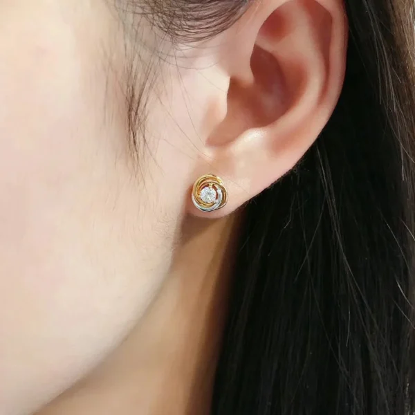 Sterling Zilveren Oorbellen voor Dames – Drie Ringen, Drie Kleuren & Eén Diamant-Design | Hypoallergeen & Kleurecht - Image 6