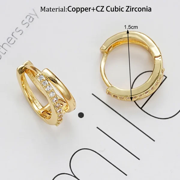 Fijne, kleine, gelaagde goudvergulde koperen oorbellen met zirkonia – Huggie Hoops voor dames en meisjes – Luxe, elegante cartilage oorringen - Image 6