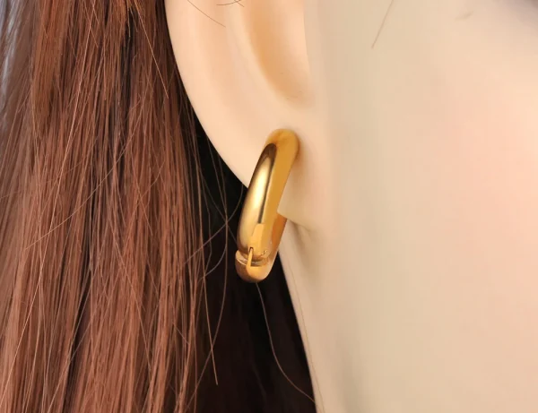 Lokaer 18K Vergulde Edelstalen Huggie Oorbellen – Modieuze Kleine Hoepeloorbellen 20mm – - Image 6