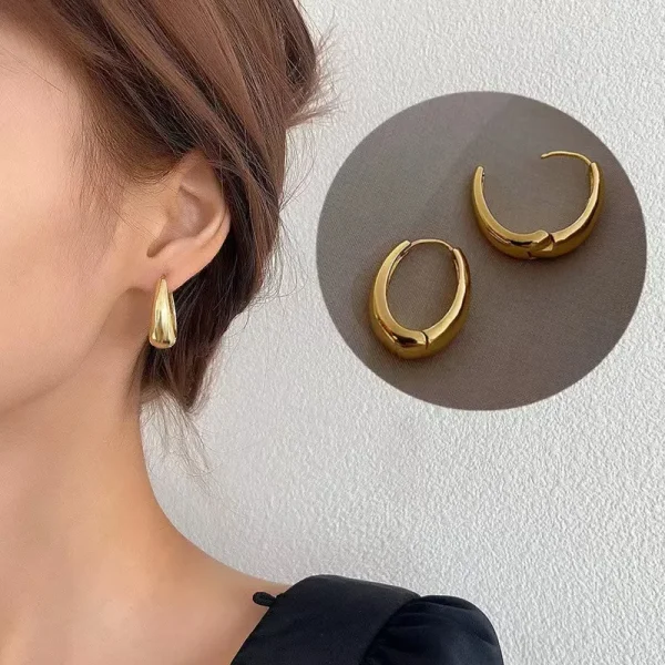 Uworld Hypoallergene Stijlvolle Vintage Ronde Oorknopjes – Premium 18K Goud Verguld Roestvrij Staal - Image 2
